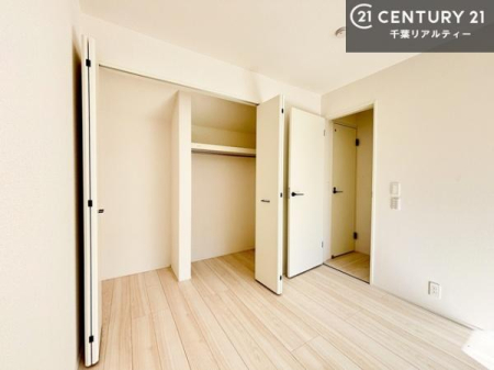 ���[ �����Ղ�̎��[�X�y�[�X�ŁA��炵���������萮���Z�܂��B�Ƒ��̉ו������ꂢ�ɕЕt���A���������K�ɉ߂����܂��B