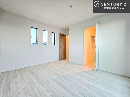 ���r���O�ȊO�̋��� �V���v���Ƀf�U�C������Ă��邽�߁A�Ƌ��I�т܂���I
���C�ɓ���̉Ƌ��u���Ă��낰���Ԃ���邱�Ƃ��ł��܂��B