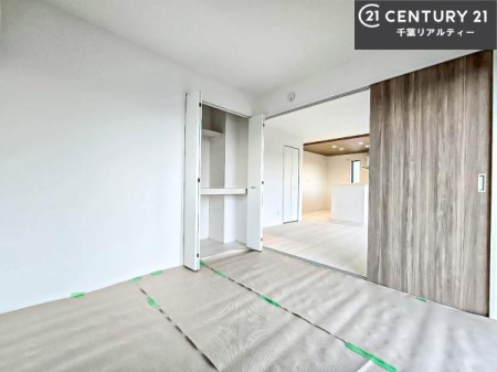 �a�� ���r���O�Ɨאڂ����a���ł��I�Ǝ��̋x�e�X�y�[�X��L�b�Y�X�y�[�X�Ƃ��Ċ��p����̂��悳�����ł��ˁI
�a���̎g�����͖�����I