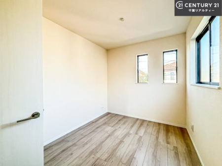 �q������ �|���o�������Ȃ��������́A���q�l�̂������Ƃ��Ă����S�ł��I
���[�X�y�[�X���[�����Ă���̂ŎU�炩�������������T�b�ƕЕt�����܂��I