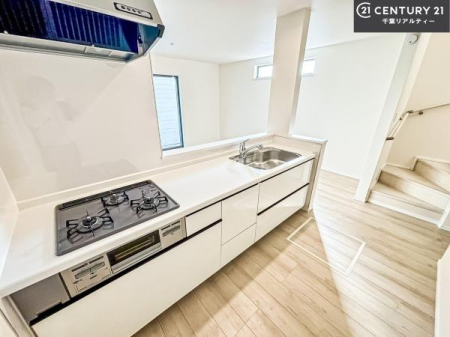 �L�b�`�� ���[�X�y�[�X���L�x�ŁA�����X�y�[�X���X�b�L���ƕЕt���Ђ�`�����p�ł��܂��I
���K�ɍ�Ƃ��ł��܂��I�����̗���������܂��I