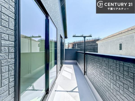 �o���R�j�[ �y���d�l�z�Q��������s�����ł���L�X�o���R�j�[�I���ꂽ���ɂ͐�������n����J���I�Ȏ��Ԃ��y���߂܂��B
�o���R�j�[�Ȃ̂ł�������̂����󕨂������؂�Ɋ������Ƃ��ł��܂��B