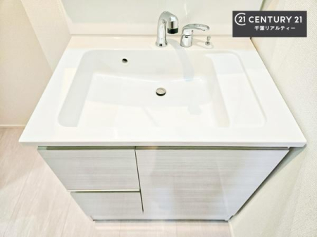 ���ʑ�E���ʏ� �y���d�l�z���l���ɂ�����̂Ŏ��[�����Ղ�̐��ʎ��I���p�i�̃X�g�b�N��o�X�^�I�����X�b�L���Ǝ��[�ł��Ď��o���₷���I����肪�X�b�L���Еt���ċC�����̗ǂ���ԁI