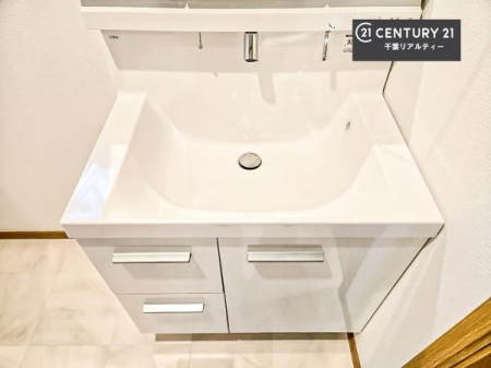 ���ʑ�E���ʏ� �[�����ʑ�{�E���́A�������˂ɂ����̂ł�����ꂪ�y�X�I���������ۂĂ܂��I
�L���C�Ȑ��ʏ��Ŏ��������̃��`�x�[�V�������オ��܂��ˁI