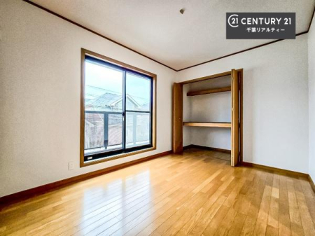 �Q�� �o���R�j�[�ɖʂ��Ă���m���ł��B���邭�����肪����A���C����������ł��܂��I���N���āA�O�ɏo�Ĕw�L�т����[�ċz�����ǂ������}������邱�Ƃ��ł��܂��B