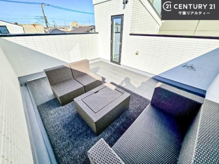 �o���R�j�[ �z������ǍD�ȃo���R�j�[�ł��I���ꂽ���ɂ͐�������n����J���I�Ȏ��Ԃ��y���߂܂��B