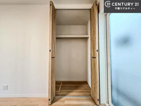 ���[ ���[�X�y�[�X����������Ă���̂ŁA�G�ߕ����̓��������������܂�A���p���̍�����Ԃł��B