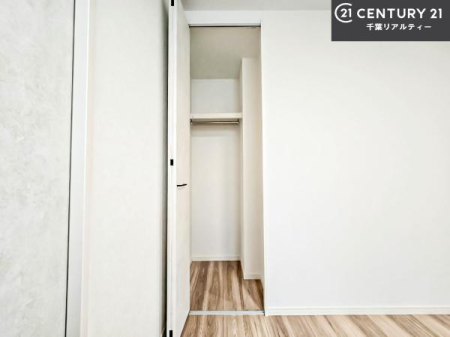 ���[ ���[�X�y�[�X����������Ă���̂ŁA�G�ߕ����̓��������������܂�A���p���̍�����Ԃł��B