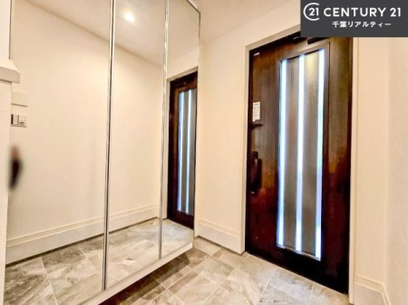 ���� ���ċA���Ă��Ă��A�������܁I�����������Ȃ�A�D�����}������Ă�����ԂɂȂ��Ă��܂��B
���邭��������錺�ւł��I