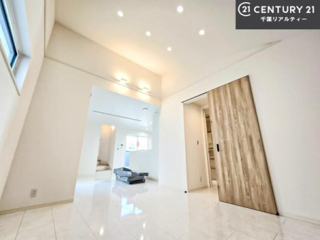 ���r���O �L�X�_�C�j���O�X�y�[�X�I������肨�H���B�΂��������y�������Ԃ��߂����܂��B���X�̔���������܂��I