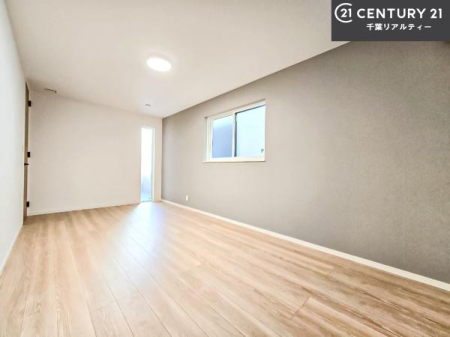 �m�� 2�ʍ̌����m�ۂ������邢�����́A���ʂ����ǂ��A���邭��ϋ��S�n�̗ǂ���ԂƂȂ��Ă���܂��B�����b�N�X���ĉ߂�����S�n�̗ǂ��������ł��I���̖ڊo�߂��X�b�L�����܂��ˁI