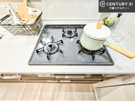 �L�b�`�� �R�����͎O������̂ł������̓����i�s���ł��܂��B
�������O�����t���ł��B�����X�y�[�X���L�X���Ă���׍�Ƃ����₷���I�g�����肪�ǂ��V�X�e���L�b�`���ł��I