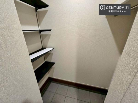 ���[ ���֓y�Ԏ��̕t���I�C��A�E�g�h�A�̗p�i�����[���邱�Ƃ��o���܂��I���֎��肪�X�b�L���ƕЕt�������J�����u�ԐS�n�悢��Ԃ���o�}���I