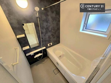 ���� �������������l�̕��͋C�̃o�X���[���́A�V�b�N�ȃf�U�C���Ńo�X�^�C�����[���I
���d���撣���Ă��邲�J���ɂ��D�݂̓����̓����܂����āA�y����ł݂Ă͂������ł��傤���H