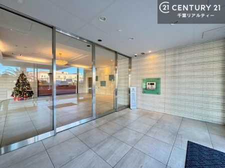 �G���g�����X ��؂Ȃ��q�l�����o�}������G���g�����X�B�z��������ǂ��S�n�̗ǂ���Ԃł��B