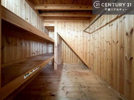 ���[ ���[�X�y�[�X�[�����Ă��܂��I�}�Ȃ��q�l�����q���Ă��U�炩�������������T�b�ƕЕt�����܂��I�������̃X�y�[�X�����܂��Ƃ肠�邨���������o���邱�Ƃ��o���܂��I