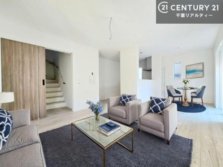 ���r���O �Ƌ��CG�p�[�X�ł��B��؂ȉƑ����W�܂邩�炱��LDK�ɂ͂�����肽���B
���r���O�K�i�œ��₩�����S�n�悢���r���O�ł��B