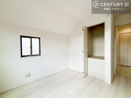 �m�� �S�������Q�ʍ̌��ŁA�ǂ̂����������邭�J���I�B���R���������Ղ����A�����͏Ɩ����炸�ŉ߂����܂��B�܂��A���ʂ����ǂ����߁A���K�ŐS�n�悢�Z��Ԃ��������Ă��܂��B