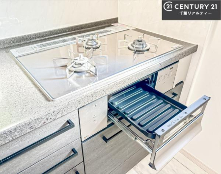 �L�b�`�� �R�����͎O������̂ł������̓����i�s���ł��܂��B
�������O�����t���ł��B�����X�y�[�X���L�X���Ă���׍�Ƃ����₷���I�g�����肪�ǂ��V�X�e���L�b�`���ł��I