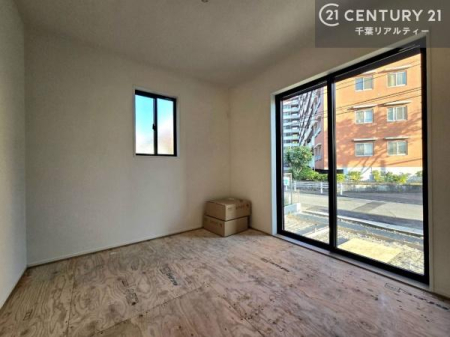 �a�� ���r���O�Ɨאڂ�����R�[�i�[�ł��I�Ǝ��̋x�e�X�y�[�X��L�b�Y�X�y�[�X�Ƃ��Ċ��p����̂��悳�����ł��ˁI
������͗z���������ނ̂ŁA���邭��������������܂��I