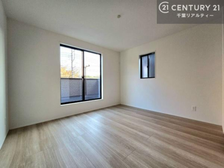 �Q�� �D���������������ޗm���́A���̖ڊo�߂��C�������ǂ������ł��ˁB���������Ԃ��������Ɖ߂������Ƃ��ł��܂��B�D�����F�����̃t���[�����O���ǂ�ȉƋ�ɂ��}�b�`���܂��I