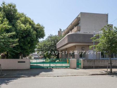 ���ӊ� �y���w�Z�z�K�u��s����񒆊w�Z�F1800m