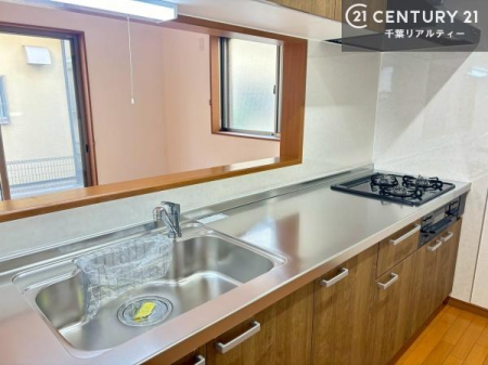 �L�b�`�� ���C�h�ȃV���N�ł��ˁI�������˂ɂ������������₷���Ǝ����y�X�d�l�̃V�X�e���L�b�`���ł��I
�f�U�C�����Ƌ@�\�������˂��L�b�`���Ő�����������܂��ˁI