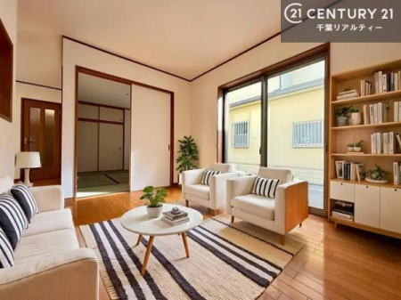 ���r���O �Ƌ��CG�p�[�X�ł��B��؂ȉƑ����W�܂邩�炱��LDK�ɂ͂�����肽���B
���t�H�[���Ő��܂�ς�������@�ŐV���������͂������ł����I