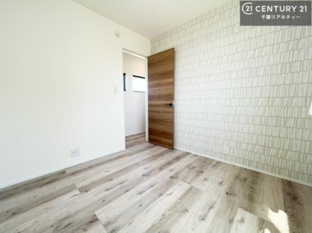 �m�� ���[�X�y�[�X�����Ă��܂��I�������X�b�L�����ڂ��鎖���ł��܂��ˁB
�Ƌ��I�΂Ȃ��V���v���ȃf�U�C���ׁ̈A�Ƌ��I�΂����C�ɓ���̋�ԍ�肪�ł������ł��ˁB