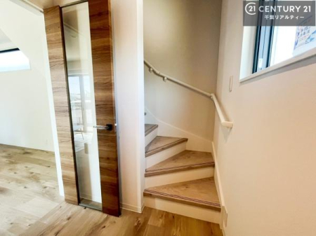 ���̑����� �K�i�͖��邭�萠������Ă��܂��B���q�l�₲�N�z�̕������S���Ă����p�����܂��ˁB