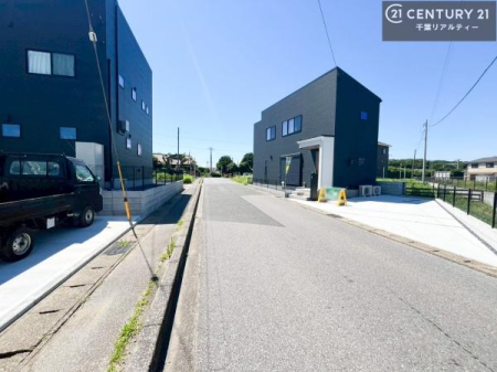 �O�ʓ��H�܂ތ��n�ʐ^ ���낢��Ȃ���]���������܂�����A���q�l�̂��v�]���ǂ��ǂ������������������B
���Ђ̐��X�^�b�t���������������܂��I