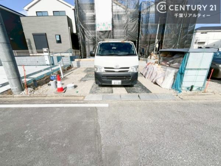 ���ԏ� ���ԃX�y�[�X��2�䕪����܂��I�Z�J���h�J�[�͂������A�o�C�N�⎩�]�ԂȂǂ��u���ꏊ�ɍ���܂���B