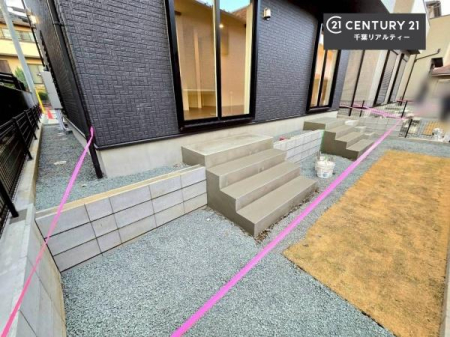 �� �z������ǍD�Ȃ���ł��I���ꂽ���ɂ͐�������n����J���I�Ȏ��Ԃ��y���߂܂��B
�K�[�f�j���O��ƒ�؉����y���߂܂��I