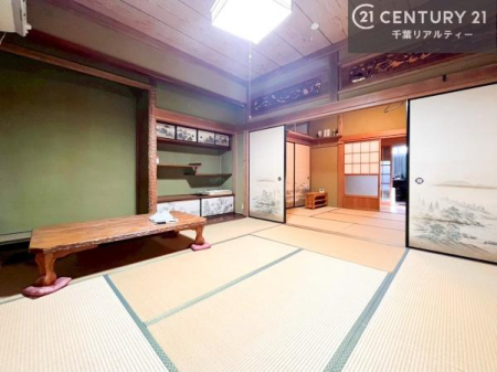 �a�� �^�^�~�̍��肪���炬��^����A�����b�N�X��ԁB�����傫���J�����̂���a���ƂȂ��Ă���܂��B���{�l�̐S������u�a�v�̋�ԁB�䑐�̍���Y����Ԃ͖����̂ЂƎ������o���Ă���܂��I