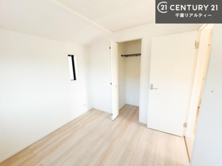 �q������ �V���v���Ƀf�U�C������Ă��邽�߁A�Ƌ��I�т܂���I
���C�ɓ���̉Ƌ��u���Ă��낰���Ԃ���邱�Ƃ��ł��܂��B
