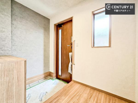 ���� ���ċA���Ă��Ă��A�������܁I�����������Ȃ�A�D�����}������Ă�����ԂɂȂ��Ă��܂��B
���邭��������錺�ւł��I