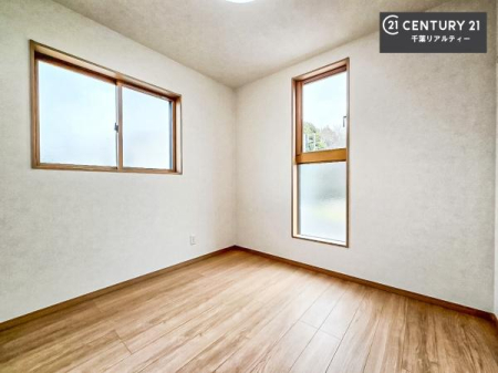 �m�� 2�ʍ̌����m�ۂ������邢�����́A���ʂ����ǂ��A���邭��ϋ��S�n�̗ǂ���ԂƂȂ��Ă���܂��B�����b�N�X���ĉ߂�����S�n�̗ǂ��������ł��I���̖ڊo�߂��X�b�L�����܂��ˁI