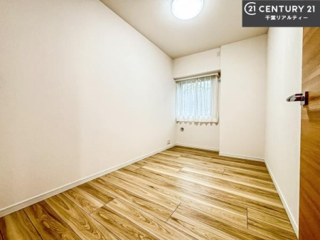 �q������ �|���o�������Ȃ��������́A���q�l�̂������Ƃ��Ă����S�ł��I
���[�X�y�[�X���[�����Ă���̂ŎU�炩�������������T�b�ƕЕt�����܂��I