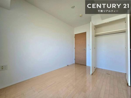 ���r���O�ȊO�̋��� ���[�X�y�[�X�����Ă��܂��I�������X�b�L�����ڂ��鎖���ł��܂��ˁB
�Ƌ��I�΂Ȃ��V���v���ȃf�U�C���ׁ̈A�Ƌ��I�΂����C�ɓ���̋�ԍ�肪�ł������ł��ˁB