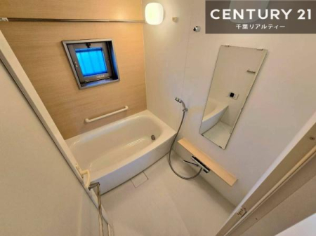 ���� �L�X�o�X�ň���̔������t���b�V���B�����L�΂���̂ŁA�����ɂ��������ƐZ����܂��ˁI�����̃o�X�^�C�����y���݂ɂȂ�܂��B