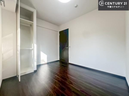 ���r���O�ȊO�̋��� ���[�X�y�[�X�����Ă��܂��I�������X�b�L�����ڂ��鎖���ł��܂��ˁB
�Ƌ��I�΂Ȃ��V���v���ȃf�U�C���ׁ̈A�Ƌ��I�΂����C�ɓ���̋�ԍ�肪�ł������ł��ˁB