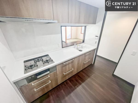 �L�b�`�� �R�����͎O������̂ł������̓����i�s���ł��܂��B
�������O�����t���ł��B�����X�y�[�X���L�X���Ă���׍�Ƃ����₷���I�g�����肪�ǂ��V�X�e���L�b�`���ł��I