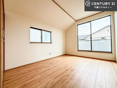 �m�� �o���R�j�[�ɖʂ��Ă���m���ł��B���邭�����肪����A���C����������ł��܂��I���N���āA�O�ɏo�Ĕw�L�т����[�ċz�����ǂ������}������邱�Ƃ��o�������ł��ˁI