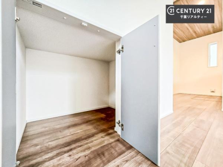 ���[ ���[�X�y�[�X�[�����Ă��܂��I�}�Ȃ��q�l�����q���Ă��U�炩�������������T�b�ƕЕt�����܂��I�������̃X�y�[�X�����܂��Ƃ肠�邨���������o���邱�Ƃ��o���܂��I