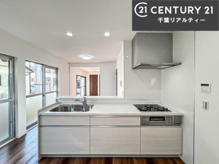 �L�b�`�� ���[�X�y�[�X���L�x�ŁA�����X�y�[�X���X�b�L���ƕЕt���Ђ�`�����p�ł��܂��I
���K�ɍ�Ƃ��ł��܂��I�����̗���������܂��I