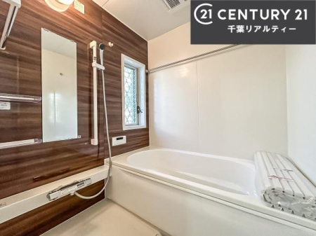 ���� �������������l�̕��͋C�̃o�X���[���́A�����o�Ă��ăo�X�^�C�����[���I
���d���撣���Ă��邲�J���ɂ��D�݂̓����̓����܂����āA�y����ł݂Ă͂������ł��傤���H