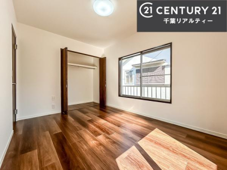 �Q�� ���[�͂̂���m���ł��B����������������L�X�Ǝg���ċC�������ǂ��ł��I
�L���C�Ȗ��邢�������ŉ߂����̂́A�X�ɂ̂�т�������ł��܂��ˁI