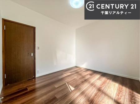 �q������ �_�炩���z�����������ޖ��邢�����������o����݌v�B�ʌ��̎��鑋���C�����̗ǂ���������n��グ�܂��B���̖ڊo�߂��X�b�L�����܂��I