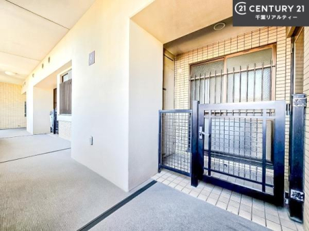 ���̑� �u���̕����C�ɂȂ�I�v�u�������Ăǂ�ȏ��H�v�u�����Əڂ����m�肽���I�v�Ǝv������A���C�y�ɂ����k���������B