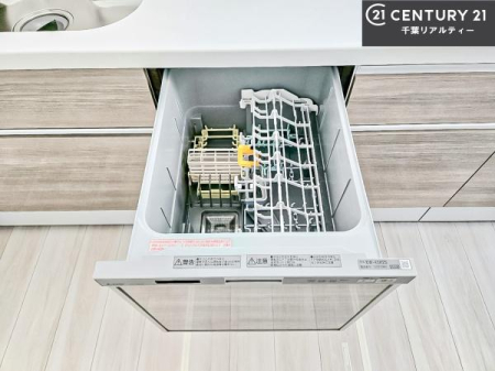 �L�b�`�� �H��@�t���I�Z��������~��͎�r��h�~�Ƃ��đ劈�􂵂܂��I�r���g�C���d�l�Ȃ̂ŁA�ꏊ����炸�����X�y�[�X���L���g���Ď�ۂ悭��Ƃ��o���܂��I